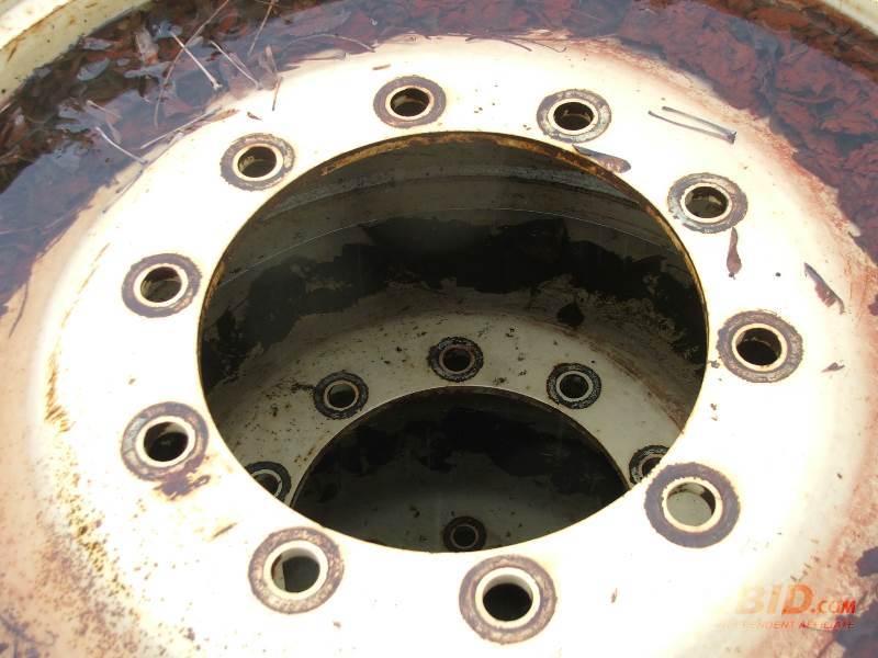 lot 27 image: Lot of Foam Filled Tires and rims from Ingersoll Rand VR642B