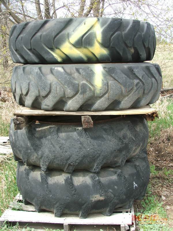 lot 38 image: Lot of Foam Filled Tires and rims from Ingersoll Rand VR642B