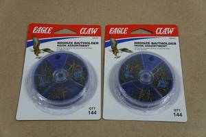 2 Eagle Claw Bronze Baitholder Hook Assortment