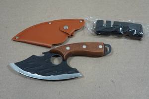 Rolled Carbon Steel Finger Hole Hunting Knife