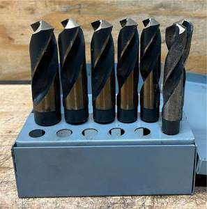 Klutch 12-Pc. Drill Bit Set, 12in. Dia. Shank #4986604 Msrp $114.99 see description