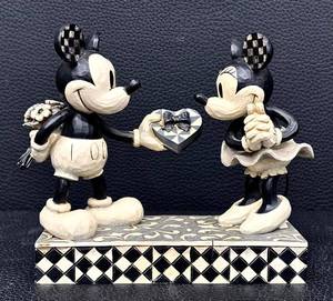 Disney Traditions Real Sweetheart Mickey & Minnie Figurine #4009260