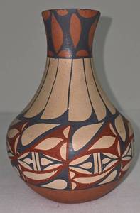 Jemez NM Hand-Painted Southwestern Ceramic Vase  - Geometric Pattern