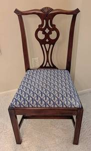 ML - Vintage Mahogany Dining Table Set with 8 Chippendale Style Chairs