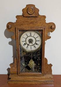 LL - Vintage New Haven Clock Co. Mantel Clock - Carved Oak Case
