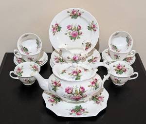 LL - Hammersley & Co Tea Set - 6 Plates 8 Inches Diameter - Made in England