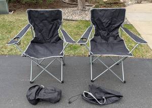 G - Pair of Outdoor Folding Chairs with Carrying Cases