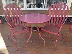 BY - Red Patio Table with 2 Chairs - Outdoor Metal Set