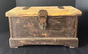 DR - Vintage Wooden Trunk Chest with Iron Hardware