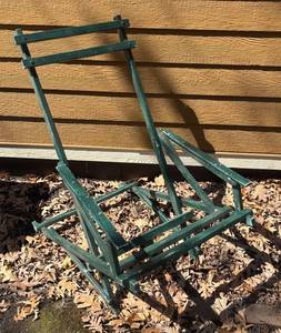 BY - Vintage Green Wooden Folding Chair Frame