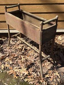 BY - Vintage Woven Plant Stand