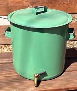 G - Beverage Dispenser - Vintage Green Enamel