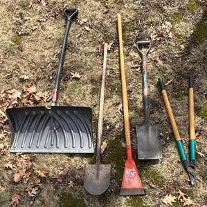 S - Garden Tools Set - Shovels, Clippers & More