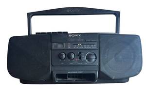 G - Sony CFD-V10 CD Radio Cassette-Corder Boombox - Mega Bass Port