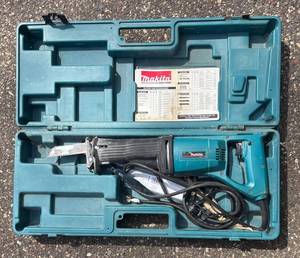 G - Makita Reciprocating Saw