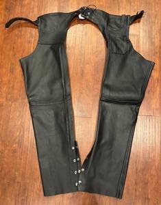 LL - River Road Leather Womens Chaps - Size 10