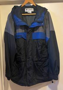 LS - Columbia Sportswear Coat - Large Mens Windbreaker