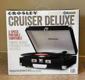 DR - Crosley Cruiser Deluxe Portable Turntable, 3-Speed, Bluetooth