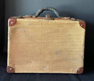 DR - Vintage Suitcase - Woven Burlap Exterior, Leather Corner Trims