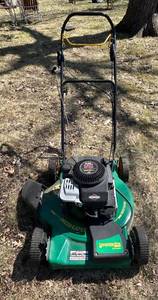 S - PoulanWeed Eater WE6452SD 22 Self-Propelled Lawn Mower - Briggs & Stratton Quantum XM 5.25 HP