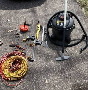 G - Shop-Vac Quiet Pak 8-Gallon 3.5-HP WetDry Vacuum with Hose & Attachments