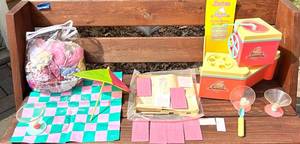 G - Barbie Fashion Clothes & Accessories Collection - Doll Outfits