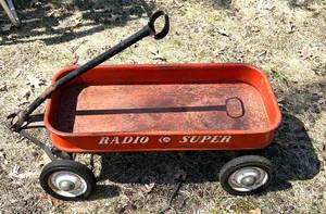O - Radio Super Red Wagon