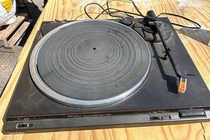 G - Technics SL-BD26U-KM Turntable - DC Servo Automatic System, 120V AC 60Hz, 3W