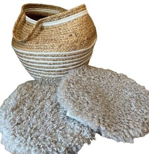 DR - Pillowfort Weave Basket With 2 Plush Seat Pads