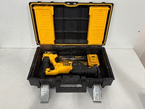 DeWalt Reciprocating Saw and Bits