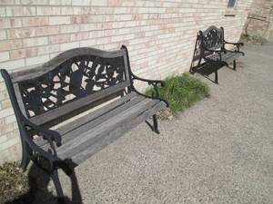 2 Park benches, nice heavy metal fr...