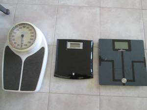 Vintage scale with 2 digital scales...