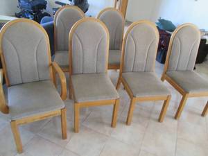 2 Captains chairs and 4 matching ch...