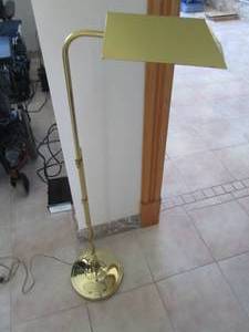 Adjustable height floor lamp...