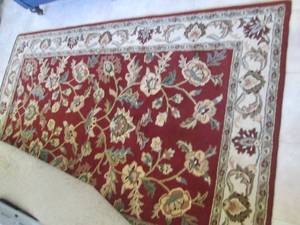 Large area rug 5 x 8...