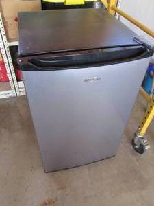 Whirlpool mini fridge...