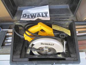 DeWalt 7-14 Circular Saw with Elec...