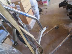 INVACARE 9805 Medical Lift...