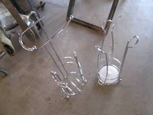 2 Toilet paper holders...