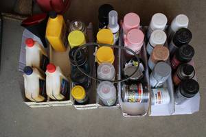 Mixed lot of spray paints, engine o...