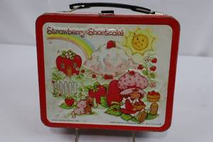 1980 Aladdin Strawberry Shortcake Metal Lunchbox