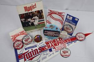 Minnesota Twins 1987 World Champions Memorabilia Lot With Magic Book