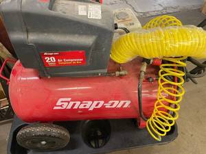Snap-on 871118 20-Gallon Air Compressor - 120V, 1-Phase, 13.5A, 150 PSI