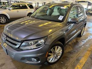 2013 Volkswagen Tiguan SE AWD