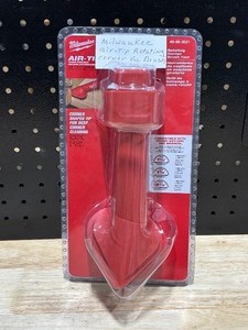 Milwaukee Air-Tip Rotating Corner Vac Brush
