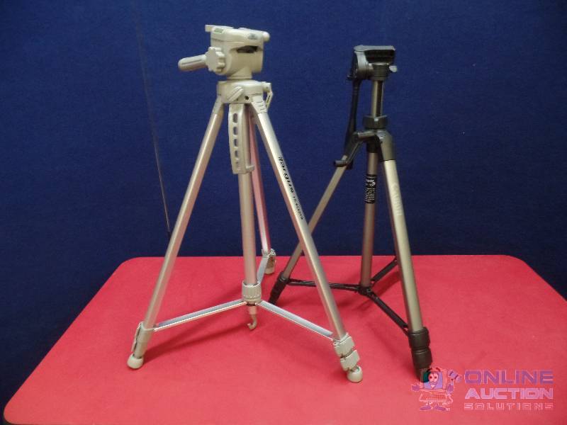 lot 43 image: 2 Tripods