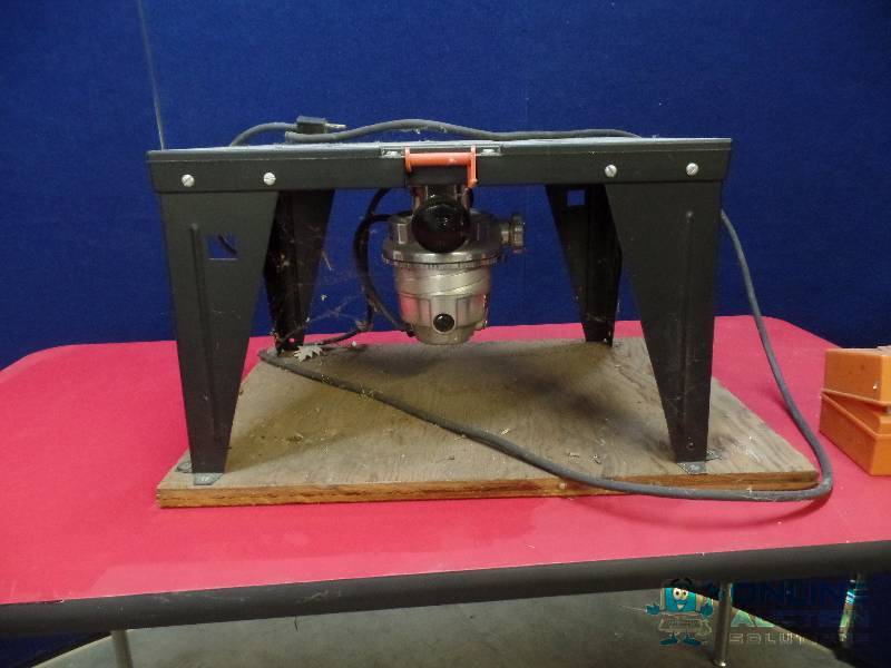 lot 48 image: Craftsman 1HP Router with Router Table & Accessories