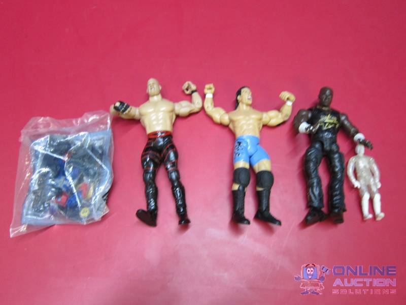 lot 65 image: Action Figures