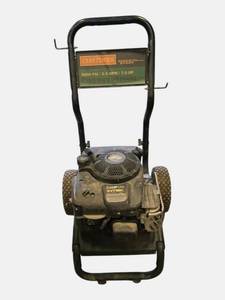 CRAFTSMAN 2800 PSI GAS PRESSURE WASHER  GENTLY USED