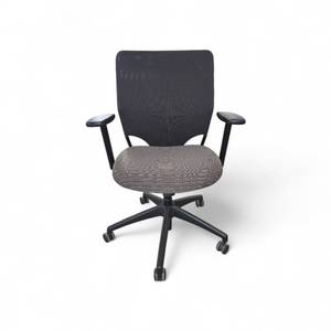 Harter IZZY Task Chair Retail $900